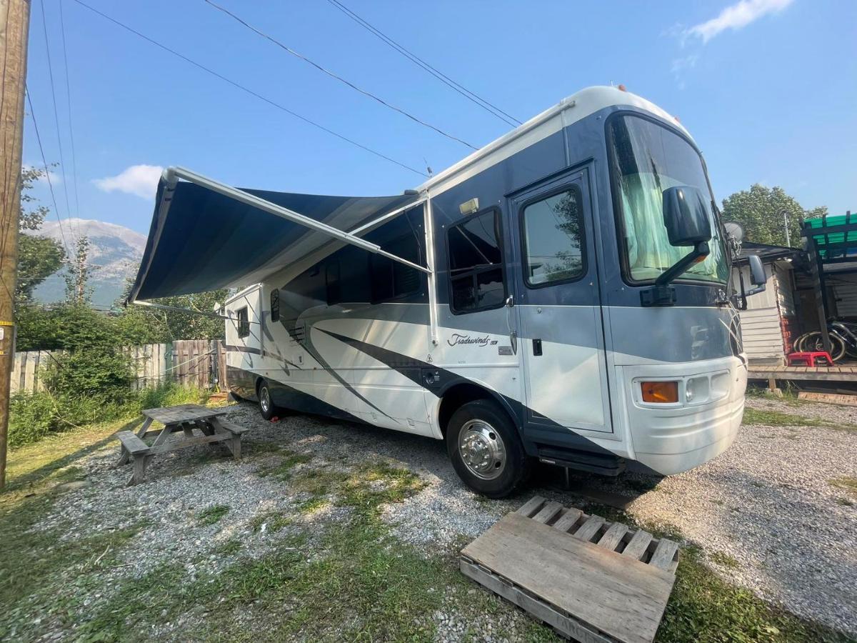 Campsite Rundle Mountain Rv Park